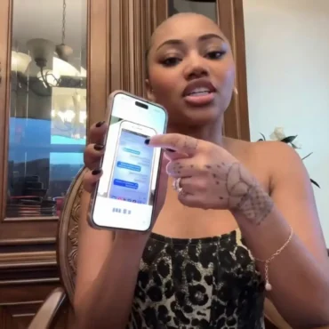 Supa Peach holding up iPhone showing DMs from Jayda Wayda's mom Miss Tricia in viral clapback video during beef with Jayda Cheaves